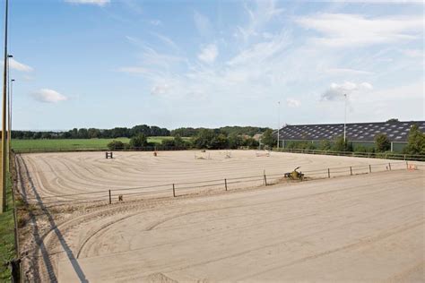 Over Hippisch Centrum Hermkus Hof.